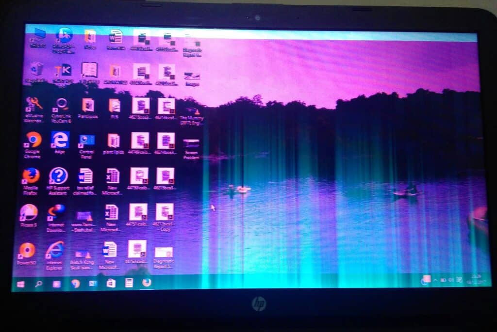 colour inconsistency on laptop screen