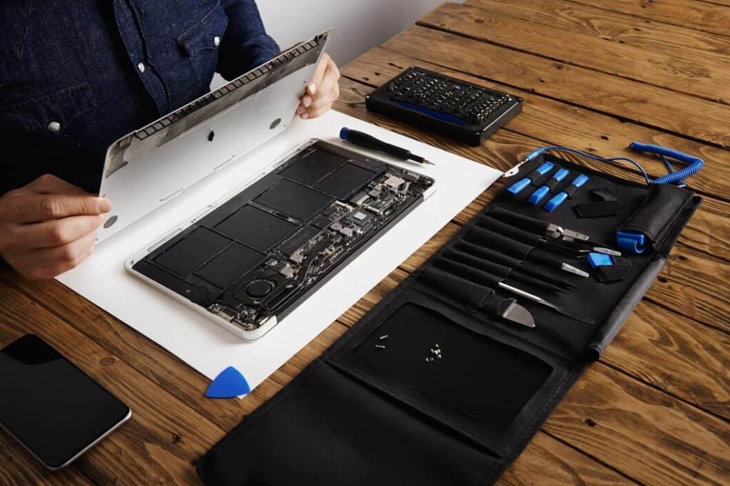 laptop battery replacement